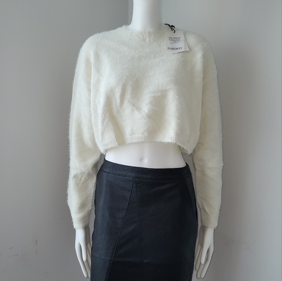 NWT Bardot Fluffy Cropped Knit Sweater S - Picture 3 of 11